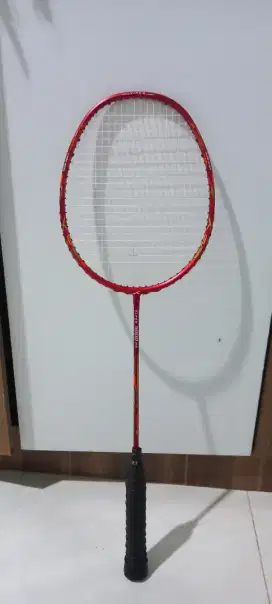 Raket badminton hundred viper 9000 atack kondisi 98 %