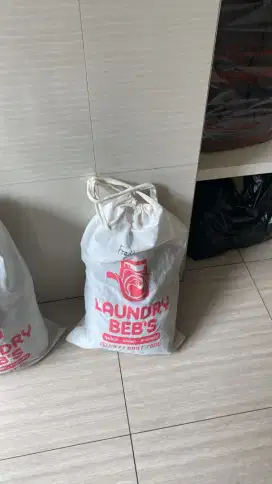Dibutuhkan jasa setrika uap khusus laundry