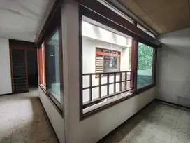 Dijual Rumah di Sayap Cihapit Riau Bandung