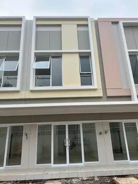 Disewakan cepat Ruko Latigo Paramount