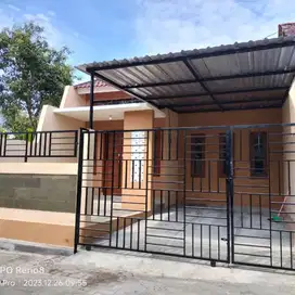 RUMAH BARU DEKAT PASAR STAN MAGUWOHARJO SLEMAN YOGYAKARTA