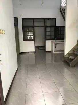 Jalan depan rumah luas