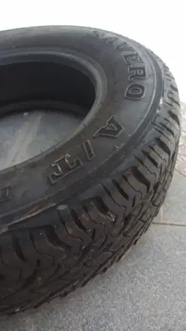 Dijual ban bekas ukuran 205/70 R15 AT