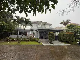 Rumah dijual siap huni posisi hook dan kolam renang