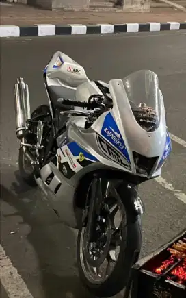 Jual yamaha R25 2015