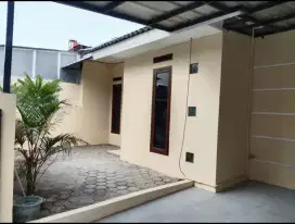 Dikontrakan rumah dekat exit tol cileunyi
