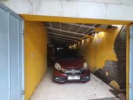 Dijual rumah hitung tanah ngantong dekat jalan Kenjeran Surabaya