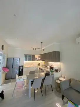 Turun Harga 200jt Rumah cakep di Gading serpong