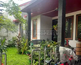 RUMAH SIAP HUNI LOKASI SANGAT STRATEGIS DI KENCANA LOKA  - TANGERANG