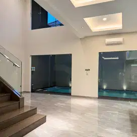 Dijual rumah mewah baru Dian istana full furnished luxurious