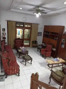 DiJual Cepat TERMURAH BU Rumah Luas Strategis di Menteng Jakarta Pusat