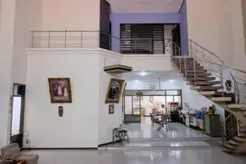 Rumah Besar Kertajaya Indah