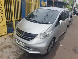 Honda Freed 2013 Bensin