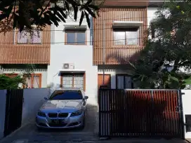 Disewakan Rumah model Jepang Terawat