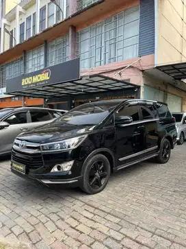 Toyota Innova Reborn 2.4V A/T 2018 Diesel