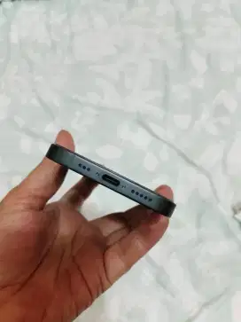 Jual iphone 16e  black 128 gb