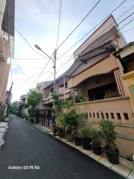 Jual Cepat Rumah 2 Lantai Siap Huni di Tanjung Duren Jakarta Barat