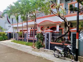 Di sewakan rumah di kavling marinir pondok kelapa duren sawit Jaktim