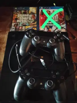 ps4 slim original 1TB luna edition