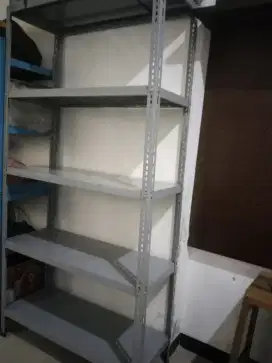 Rak siku lubang bekas
