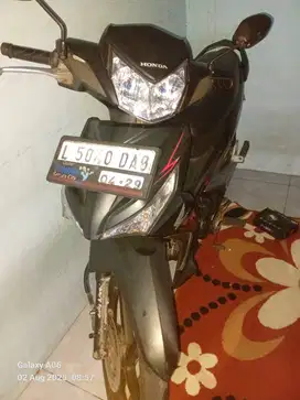 Dijual HONDA SUPRA X 125 FI tahun 2019 warna hitam dof Surabaya
