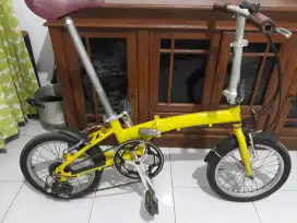 Sepeda lipat polygon b2w 16 inch alloy