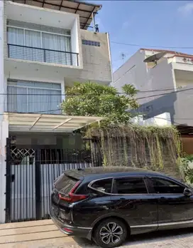 jual rumah bagus 3lantai di sunter