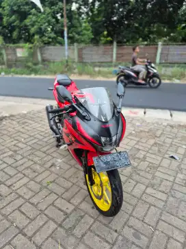 Suzuki GSX 150R tahun 2017 surat lengkap mesin bagus