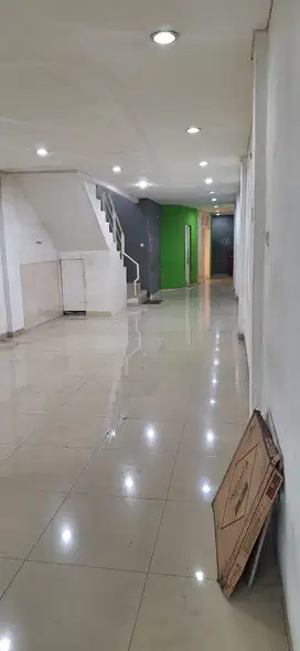 Ruko 4 lantai dijual di Jakarta Selatan