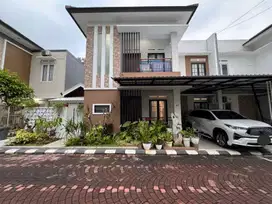 Rumah modern minimalis 2 lantai dalam Cluster di jl palagan km 7