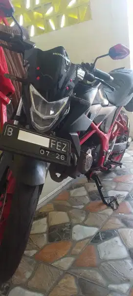 CB 150R Batangan merah