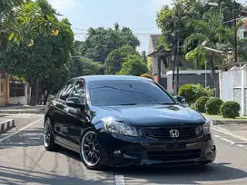 Honda Accord VTIL AT 2010