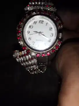 Jam tangan wanita