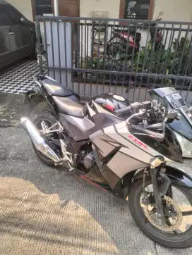 Jual. Honda CBR 150 k45 thn 2016