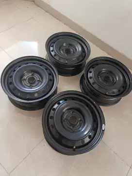Velg Kaleng R16 PCD 4x114 Lebar 6 EX Wuling Rare item