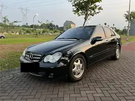 Mercedes C230 2.5 V6