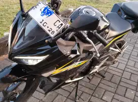 HONDA CBR 150 R