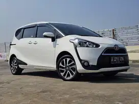 Toyota Sienta V 2017/2018 a/t istimewa