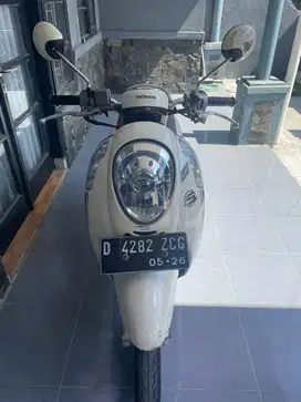 Honda SCOOPY 2016