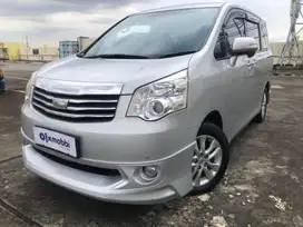 Low Angsuran Toyota Nav1 2.0 V Limited Bensin-AT 2015 1PI