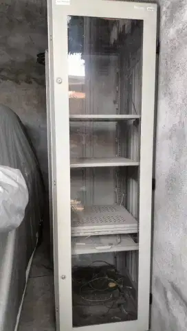 Lemari/rak server ex Bank tutup, plat besi tebal, tinggi 200cm lebar60