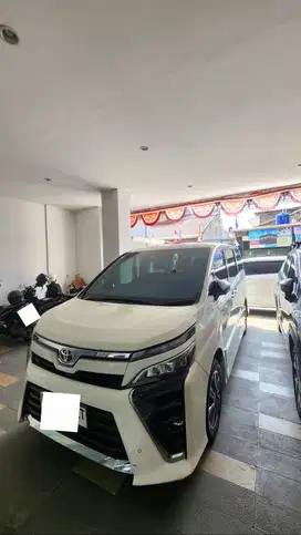 Voxy 2019 275 JT