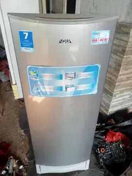 Kulkas aqua 1 pintu