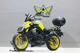 Kawasaki ER6N650 ABS special Edition benelli bn600 versys650 KTM390