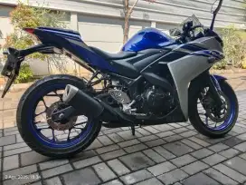 Yamaha R25 ABS like new