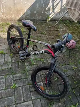 Sepeda Gunung (MTB) Genio 20