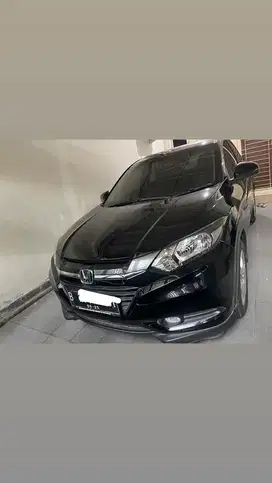 DIJUAL honda HRV 2015 ,tipe E matic low km kondisi istimewa