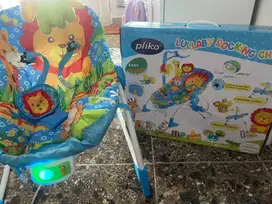 Pliko lullaby rocking chair
