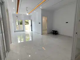Rumah Baru Gress dan Full Granit Jl. Puri Anjasmoro – 10459