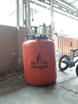 Toren tandon air penguin 320 L